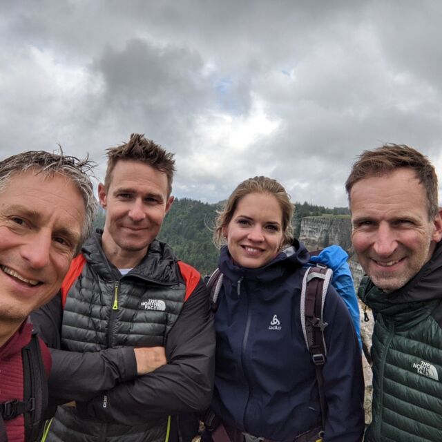 Well deserved Riwers Team Day in Switzerland - Hike 🥾 the Creux Du Van.
Bad Weather, bad conditions? We don't care, we are "The Don't Bothers" 😎
#riwers #softwaredevelopment #outsourcing #nearshoring #thedontbothers #creuxduvan